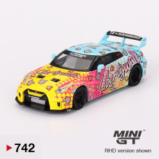 MGT00742 LB-Silhouette WORKS GT NISSAN 35GT-RR Ver.1 LBWK KUMA